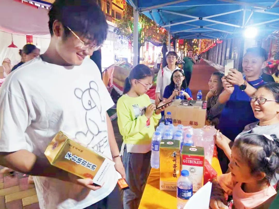 云南商戶與游客起沖突，雙雙受傷