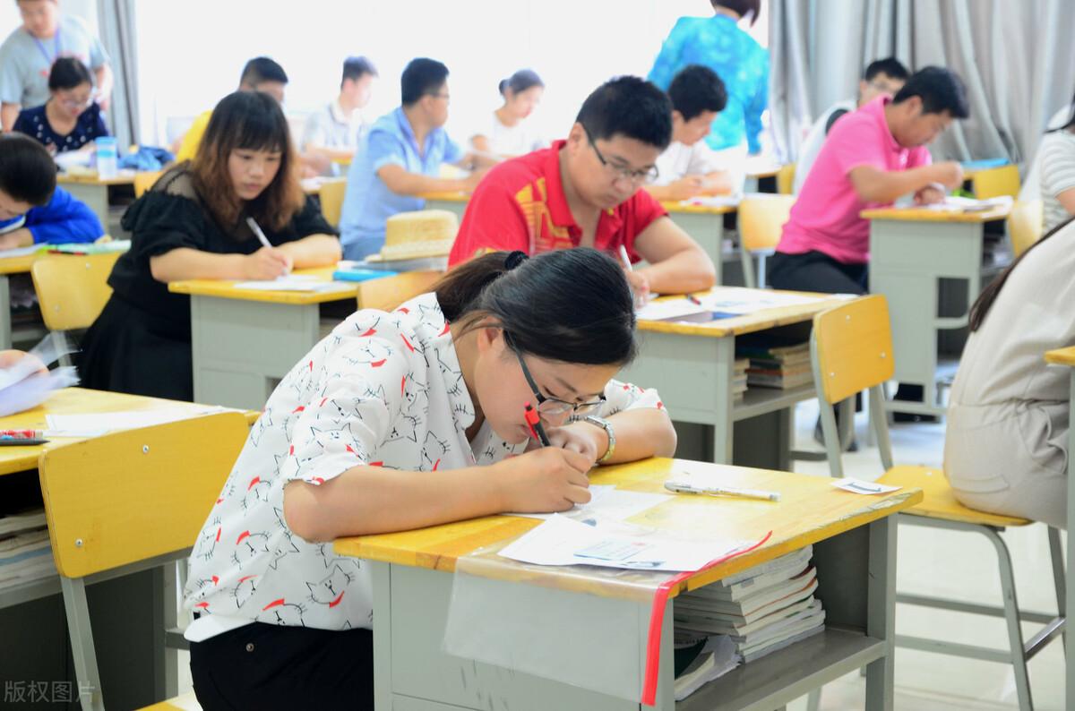 綜合基礎(chǔ)知識與行測的區(qū)別解析
