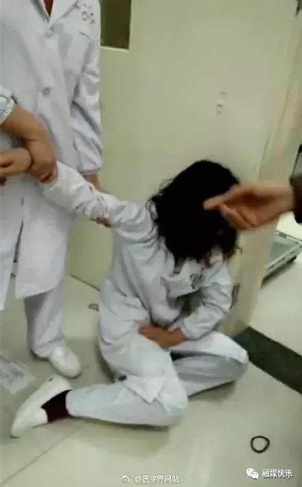 女子懷孕40多周，寶寶瘋狂舞蹈