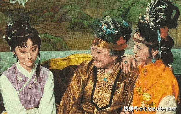 林黛玉與王熙鳳的互相欣賞，理由，林黛玉和王熙鳳在紅樓夢(mèng)中各自展現(xiàn)了獨(dú)特的性格和才能，林黛玉以其才情和美貌著稱，而王熙鳳則以其精明和能干聞名。兩人雖然性格各異，但在某些方面卻有著相似的特質(zhì)，這使得她們?cè)谙嗵庍^(guò)程中能夠互相欣賞和理解。林黛玉的才情和美貌吸引了王熙鳳的注意，而王熙鳳的精明和能干也贏得了林黛玉的佩服。因此，兩人之間的關(guān)系既充滿了競(jìng)爭(zhēng)，又有著相互的欣賞和尊重。