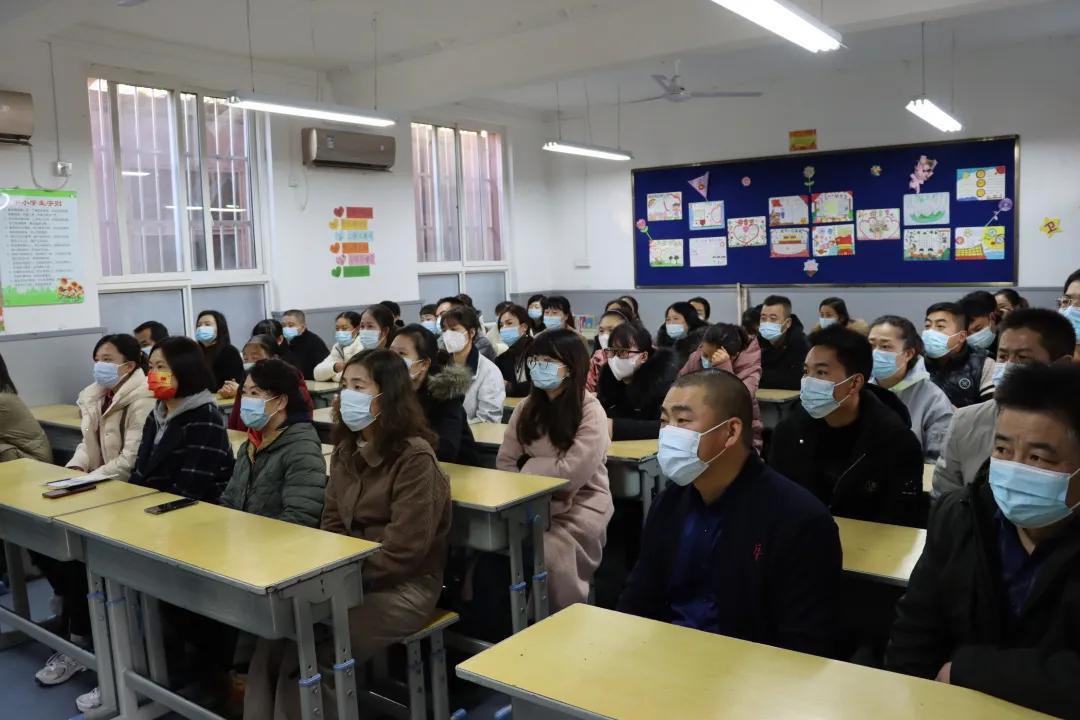 咸寧教師編制招聘2020，機(jī)遇與挑戰(zhàn)交織的一年