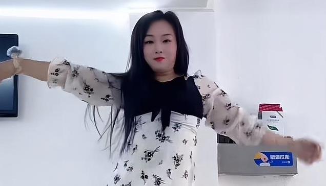 劉大美麗去世，曾到醫(yī)院抽脂