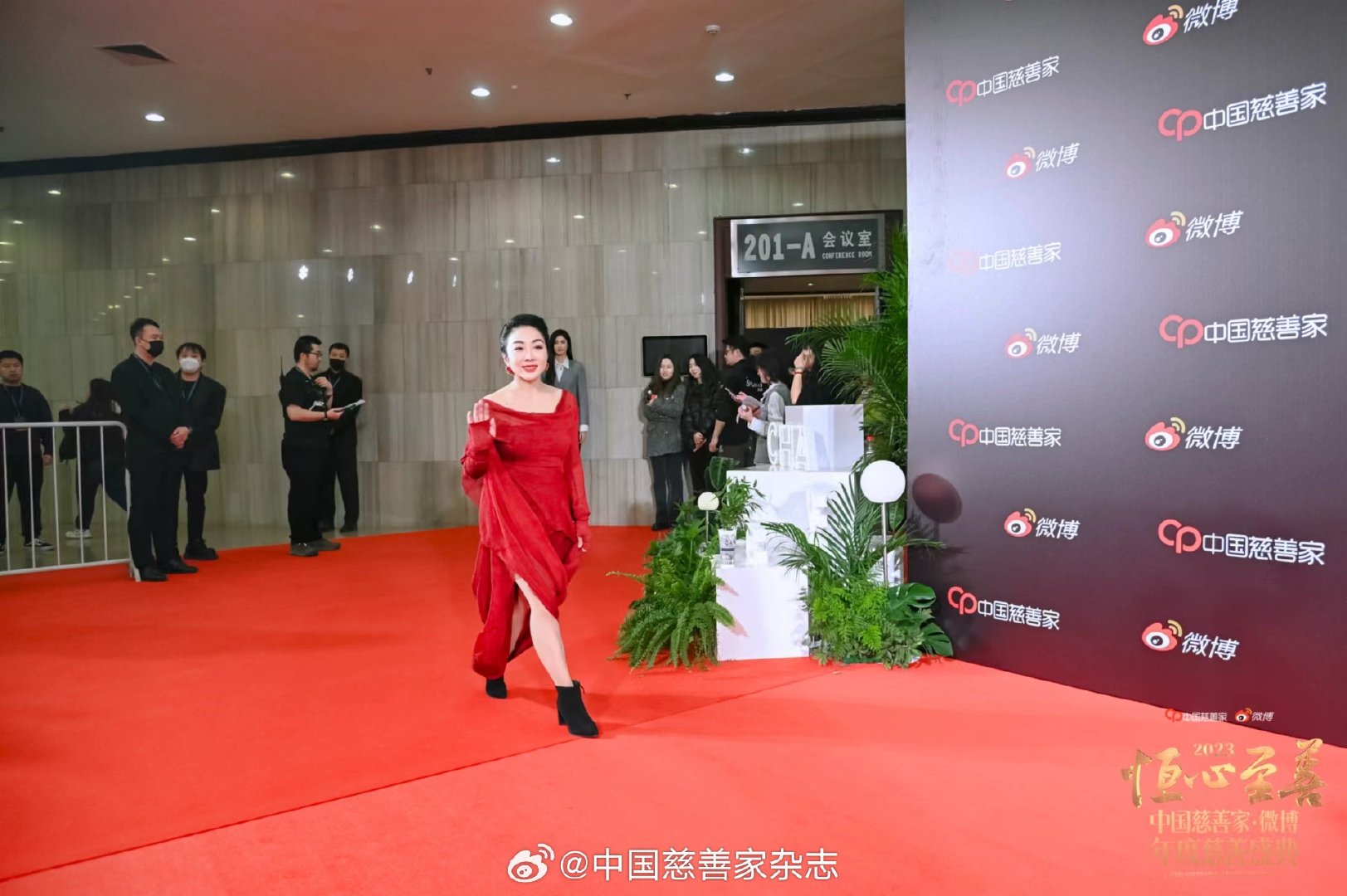 倪阿姨走紅毯
