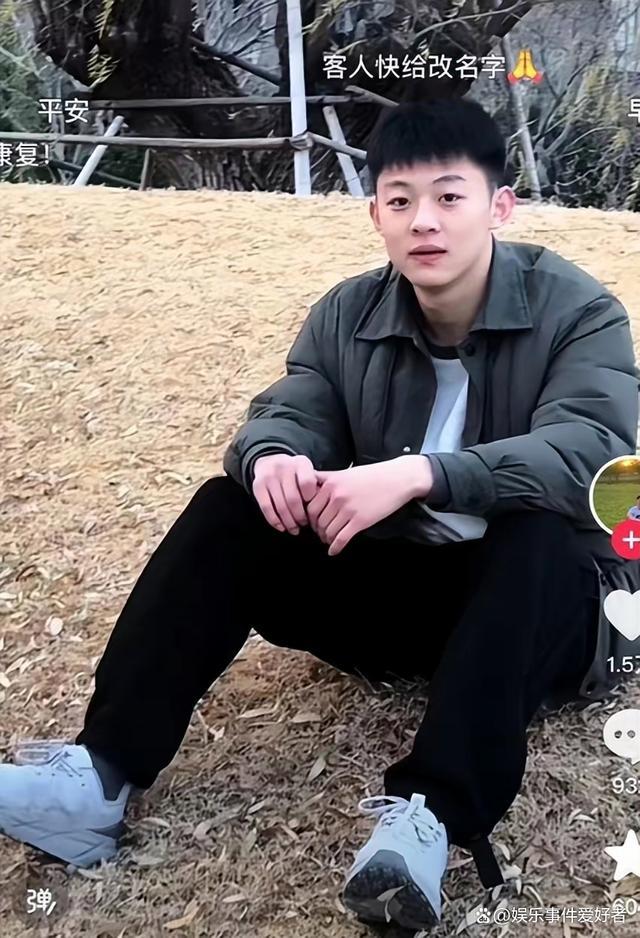 山東小鉞鉞左側(cè)身子偏癱