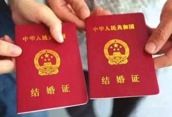 銀監(jiān)局公務(wù)員，職責(zé)、挑戰(zhàn)與未來展望探析