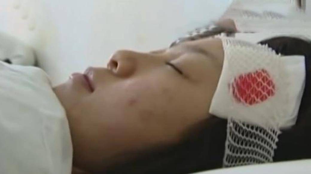 女兒目睹母親被撞應(yīng)激病倒身亡，母親被撞后應(yīng)激病倒致死，女兒被母親應(yīng)激病倒身亡，母親應(yīng)激病倒致死，女兒目睹，女兒目睹母親應(yīng)激病倒致死