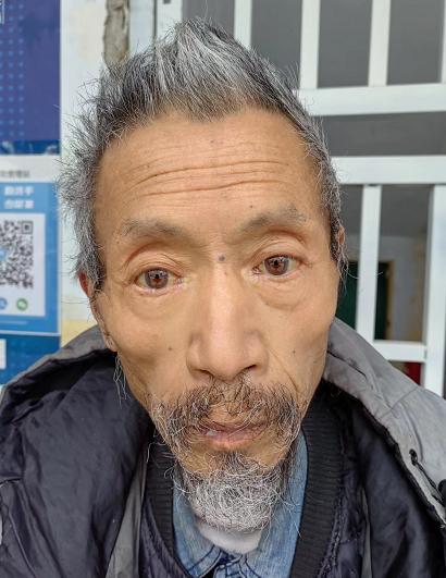 重慶小女孩沒衣穿需救助？假的！