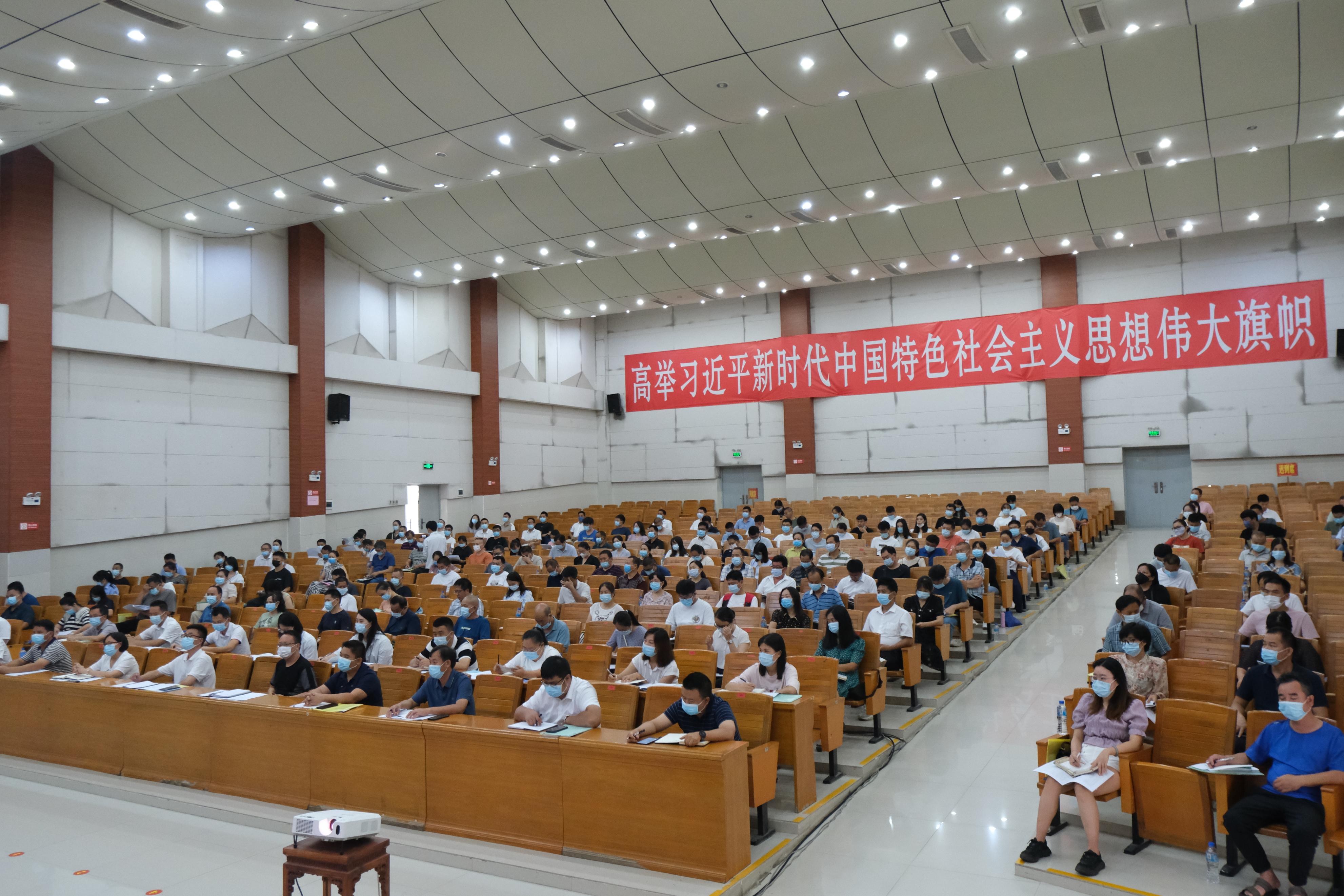 農(nóng)業(yè)農(nóng)村部公務(wù)員招考的機(jī)遇與挑戰(zhàn)解析