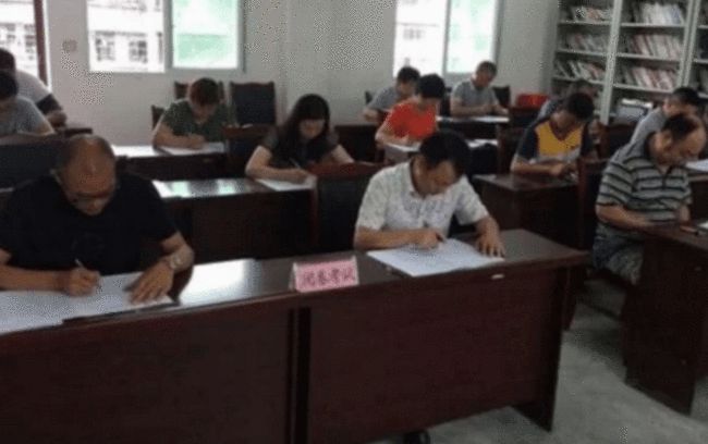 銀監(jiān)公務(wù)員正科級，職責(zé)、挑戰(zhàn)與未來展望探析