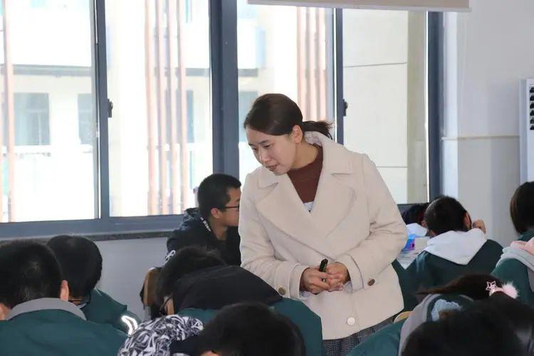 成都重塑教育生態(tài)，2024年教師引進(jìn)計(jì)劃啟動(dòng)