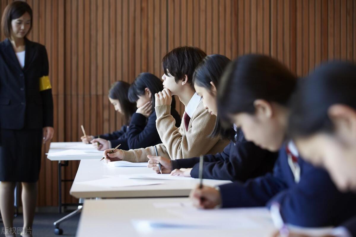 國家公務(wù)員報名繳費(fèi)時間2024最新信息解析