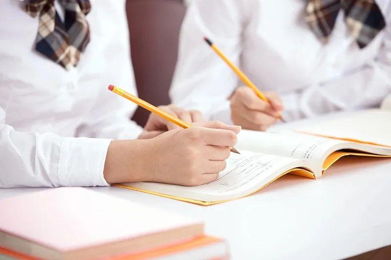申論2023作文真題深度解析與應(yīng)對策略