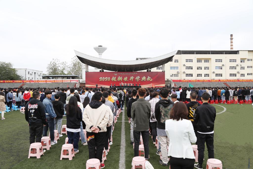 成都編制招聘，機(jī)遇與挑戰(zhàn)交織的一年（以2020年為例）