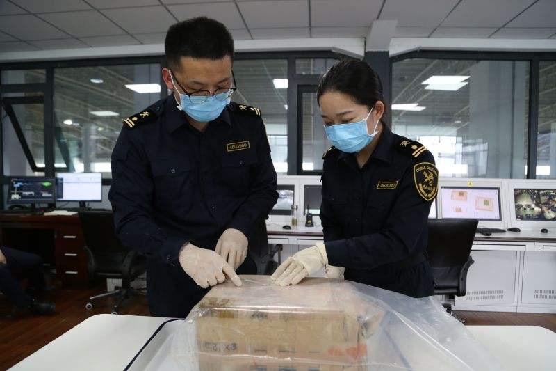 海關公務員的職責與使命，工作內(nèi)容及其重要性探究